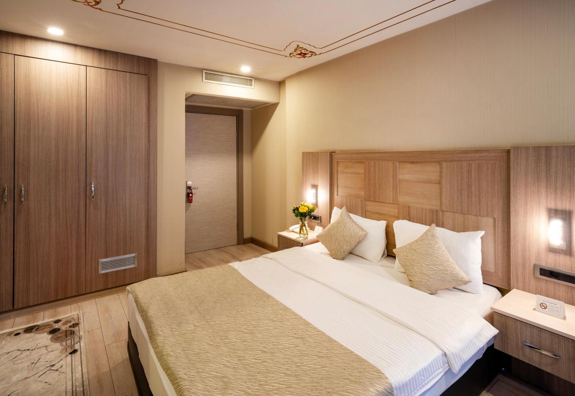 Orya Hotel อิสตันบูล ภายนอก รูปภาพ